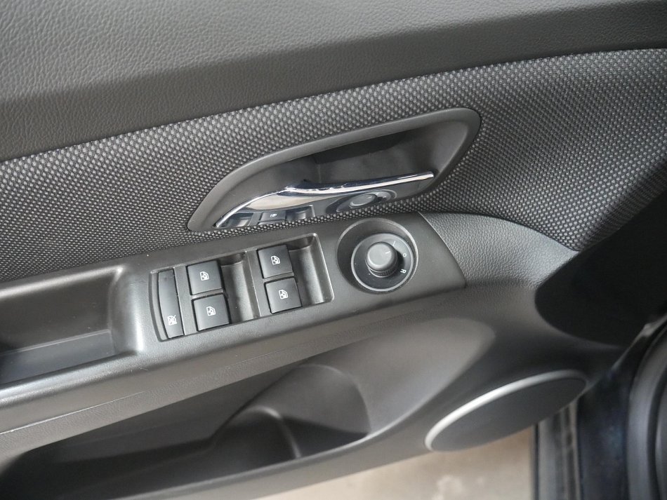 Chevrolet Cruze 1.8 16V 