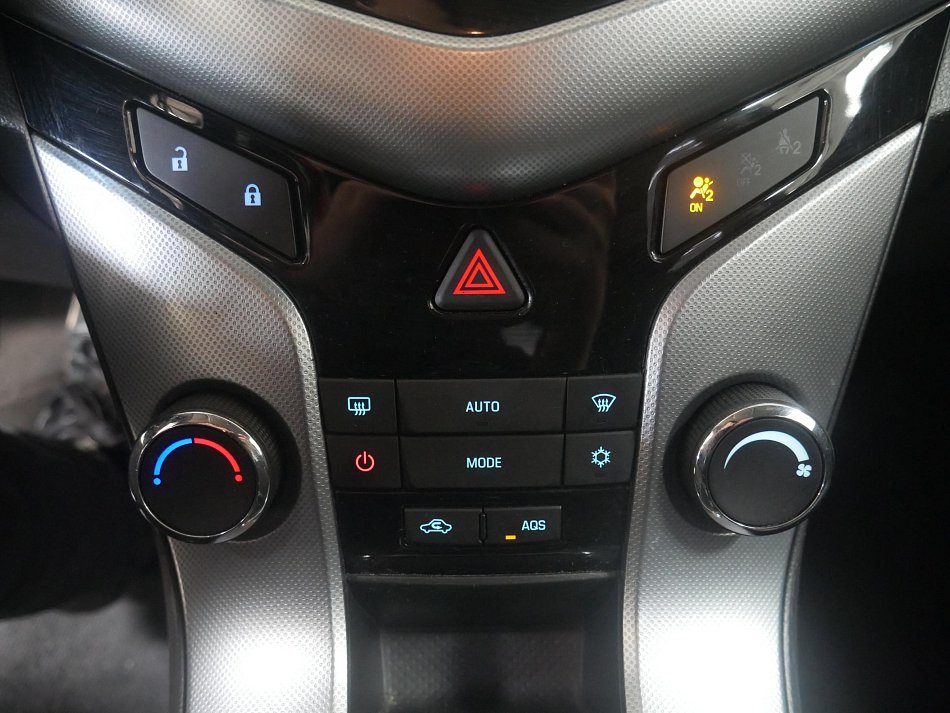 Chevrolet Cruze 1.8 16V 