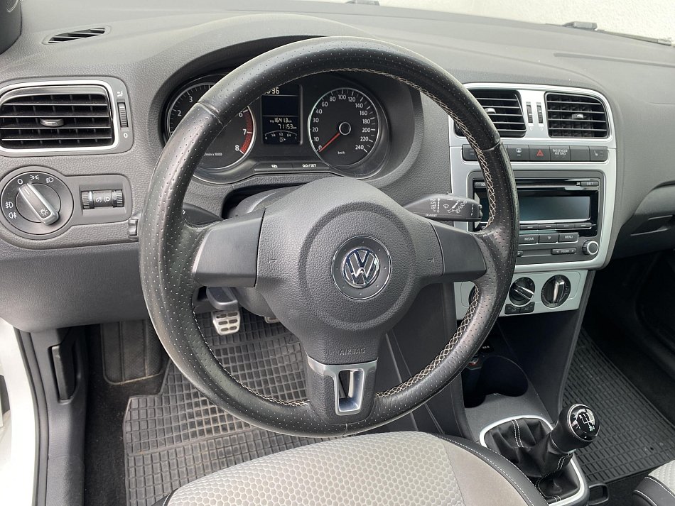 Volkswagen Polo 1.2 TSi CROSS