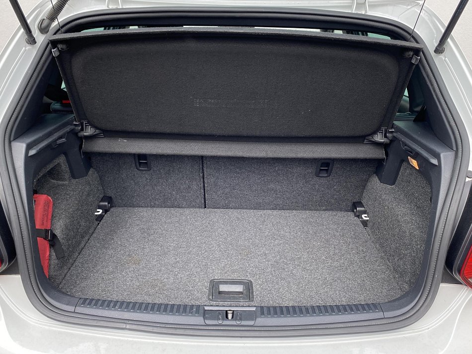 Volkswagen Polo 1.2 TSi CROSS