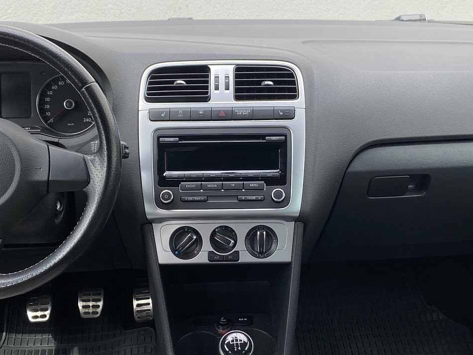 Volkswagen Polo 1.2 TSi CROSS