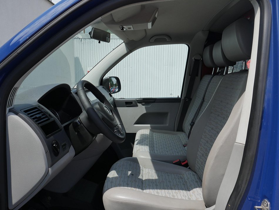 Volkswagen Transporter 2.0TDi  L2H1