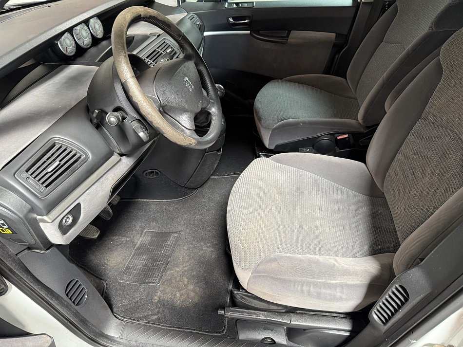 Peugeot 807 2.0HDi 