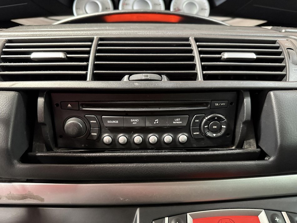 Peugeot 807 2.0HDi 