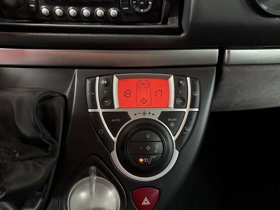 Peugeot 807 2.0HDi 
