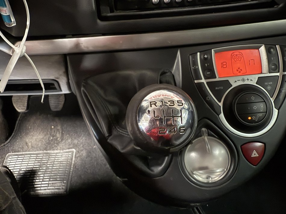 Peugeot 807 2.0HDi 