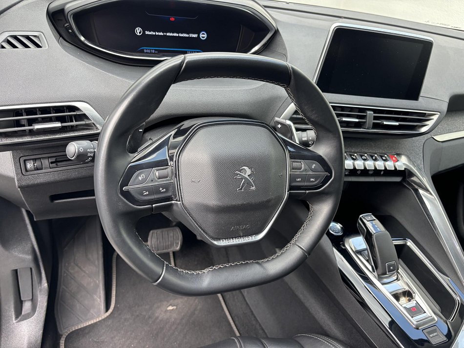Peugeot 3008 1.2 PT Allure