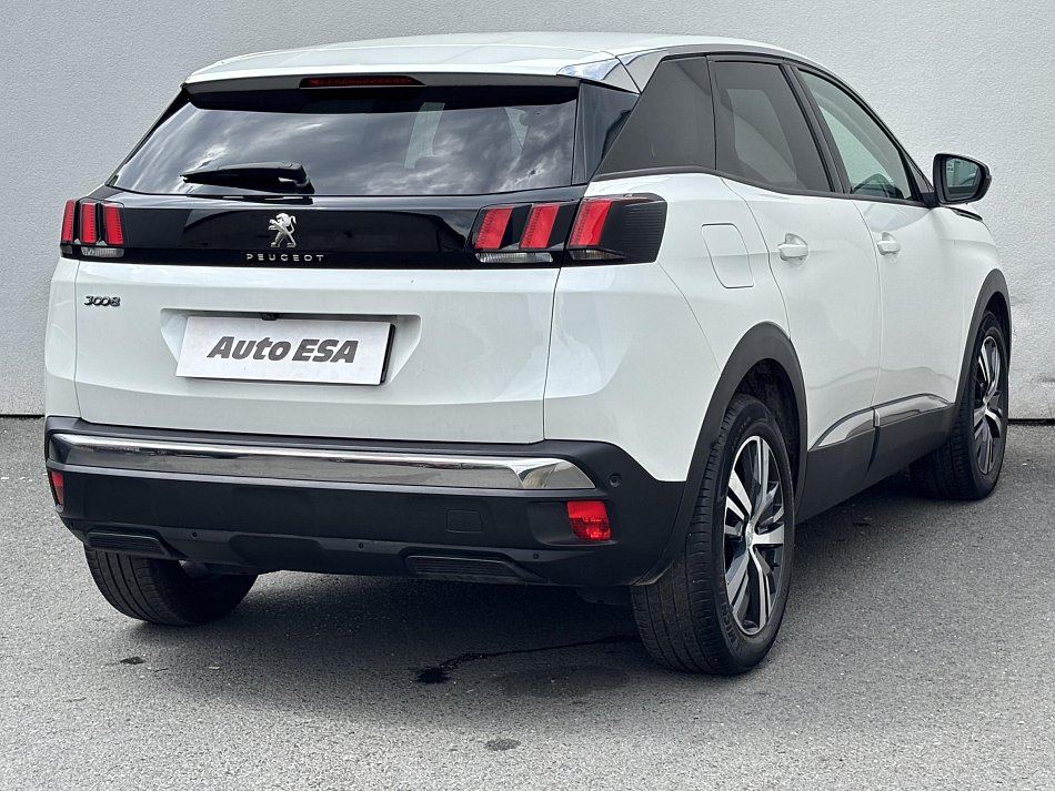 Peugeot 3008 1.2 PT Allure
