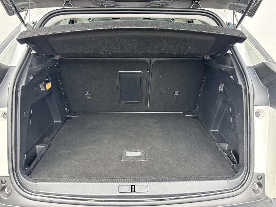 Peugeot 3008 1.2 PT Allure