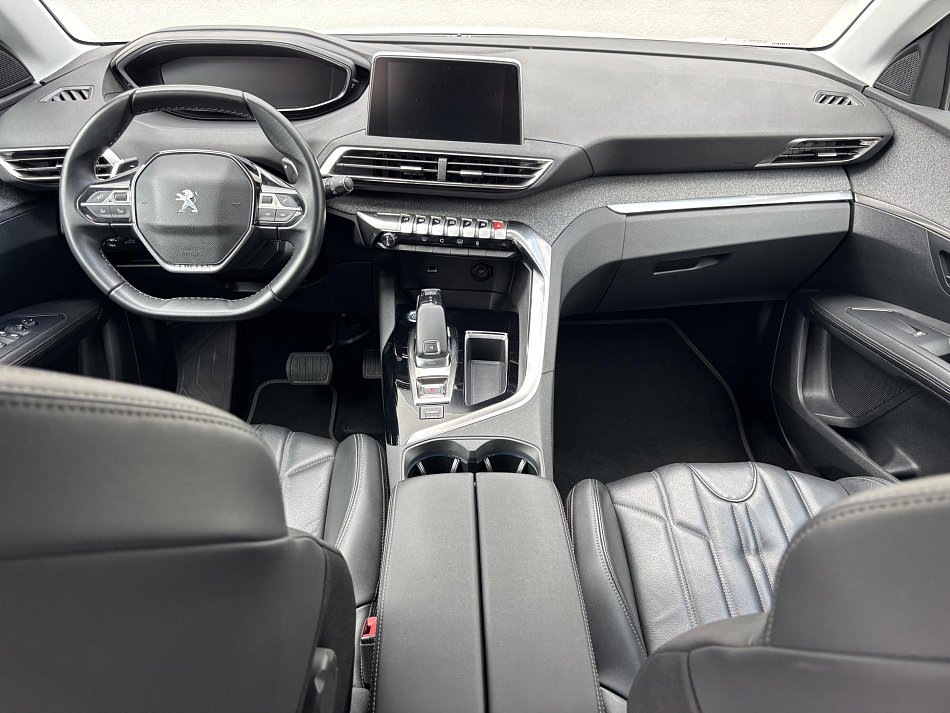Peugeot 3008 1.2 PT Allure