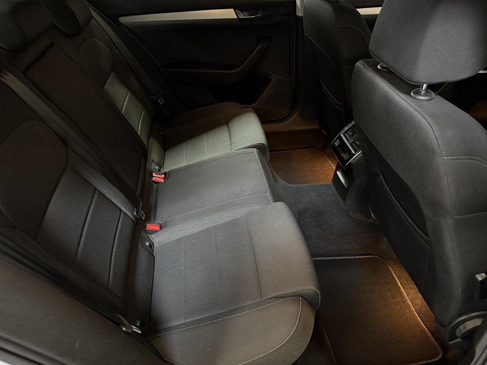 Škoda Superb III 1.6TDI Ambition