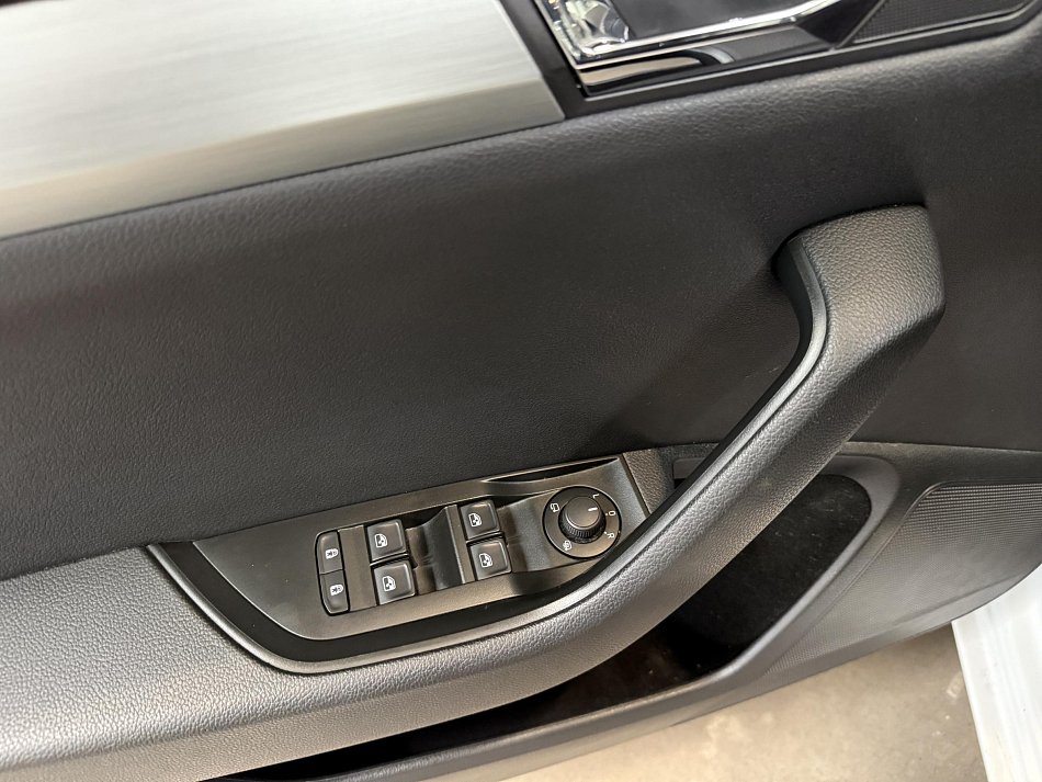 Škoda Superb III 1.6TDI Ambition