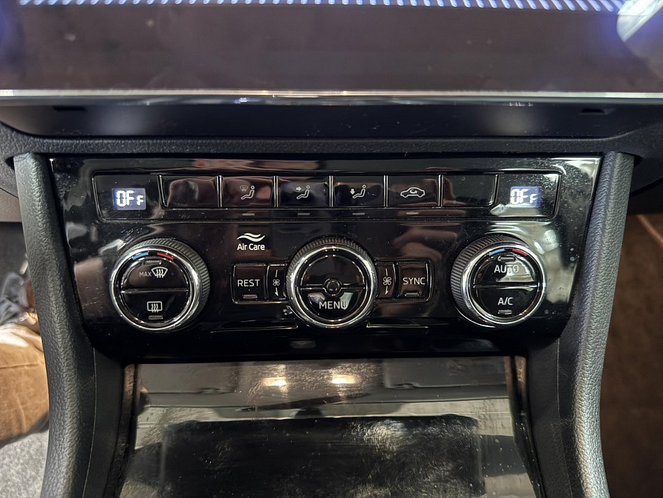 Škoda Superb III 1.6TDI Ambition