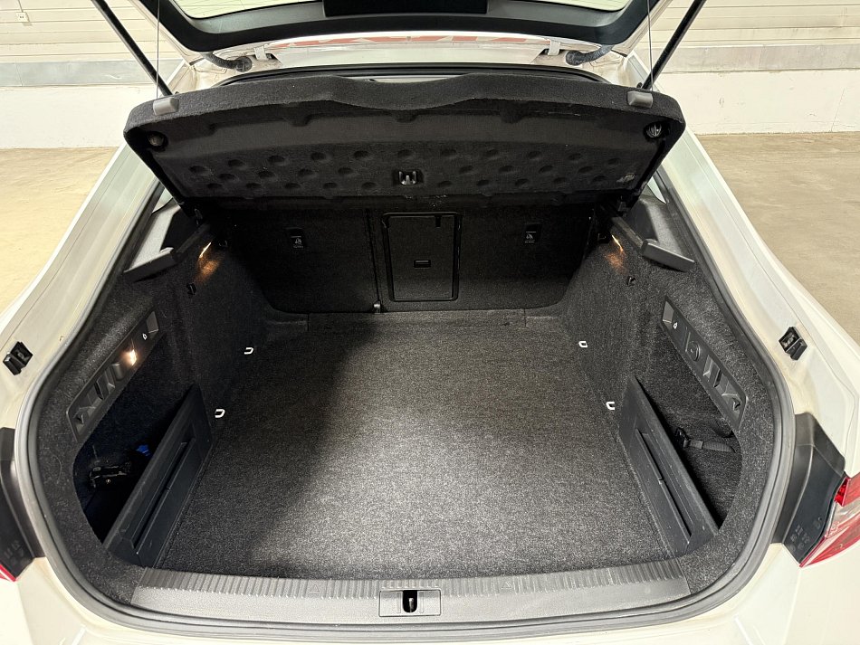 Škoda Superb III 1.6TDI Ambition