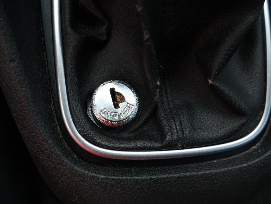 Volkswagen Golf 1.6 TDi 