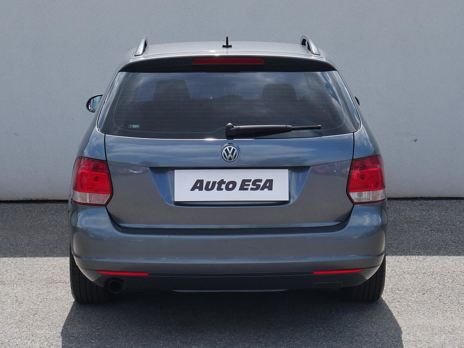 Volkswagen Golf 1.6 TDi 