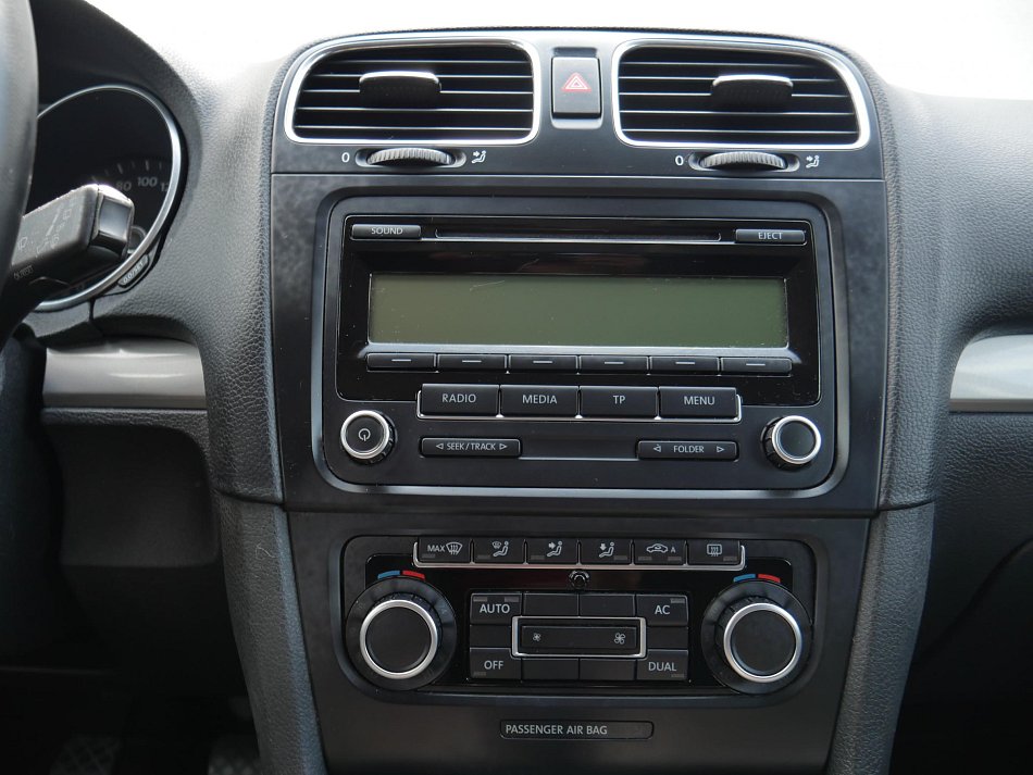 Volkswagen Golf 1.6 TDi 