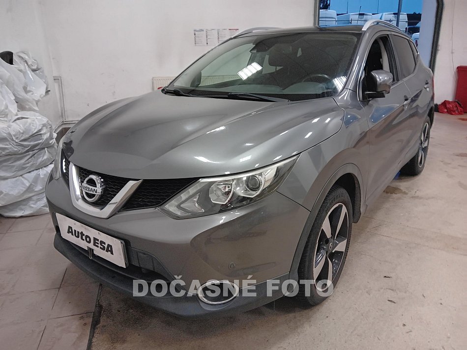 Nissan Qashqai 1.2i 