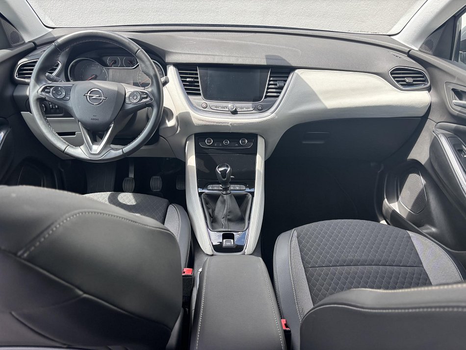 Opel Grandland X 1.2 PT Innovation