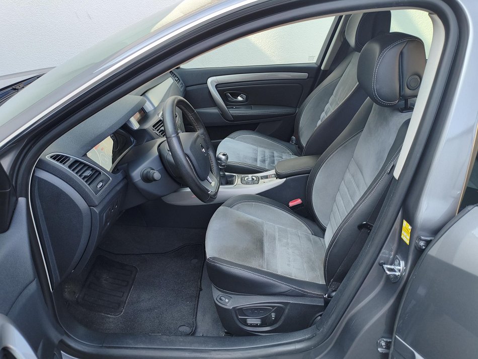 Renault Laguna 2.0 dCi  4Control