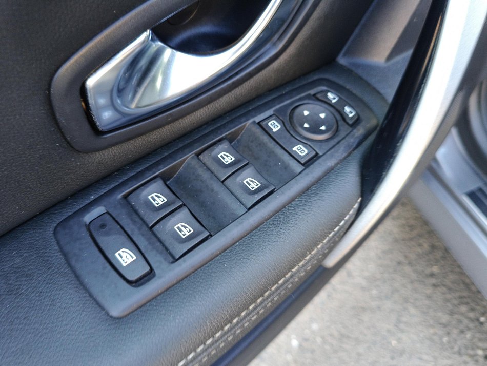 Renault Laguna 2.0 dCi  4Control