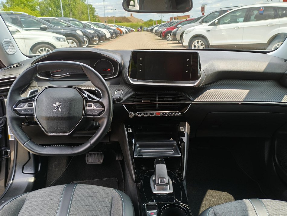 Peugeot 2008 1.2 PT Allure