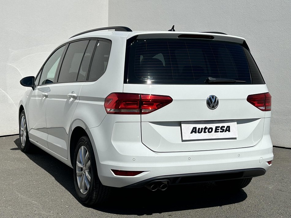 Volkswagen Touran 2.0 TDi 