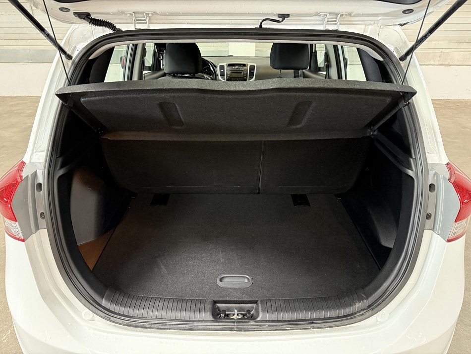 Hyundai Ix20 1.4i 