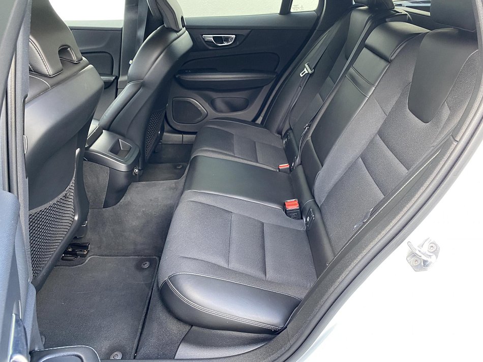 Volvo V60 2.0 D3 