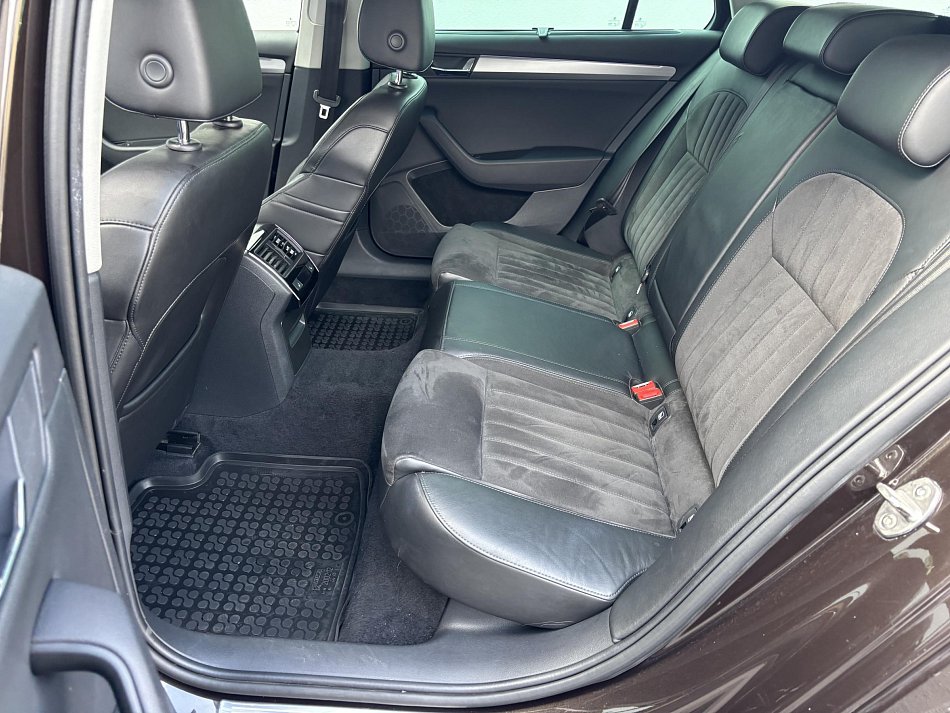 Škoda Superb III 2.0 TDi Style Plus 4x4
