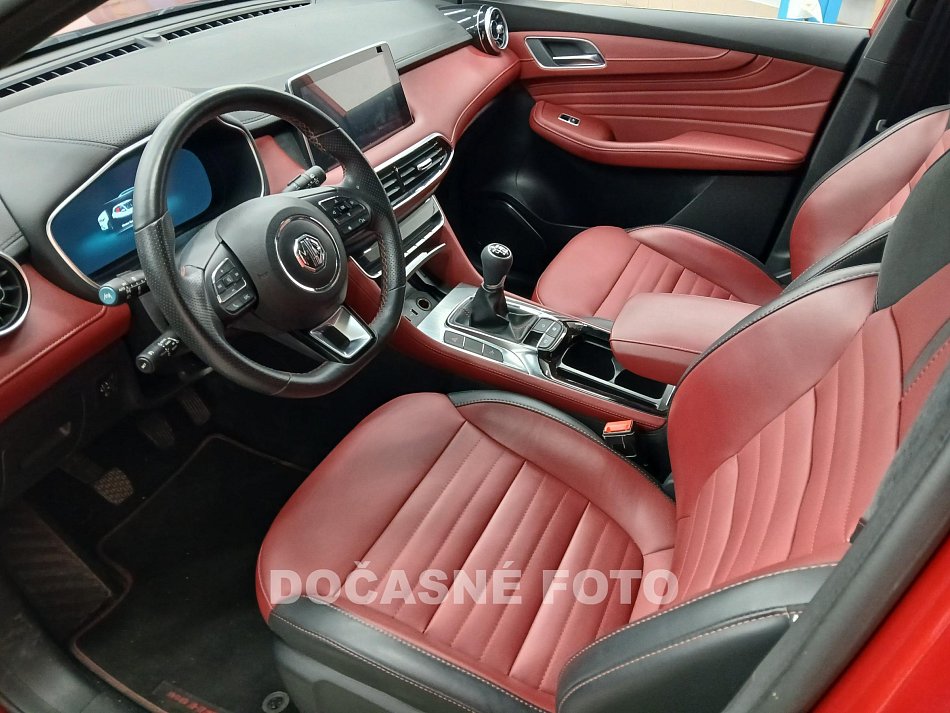 MG HS 1.5 