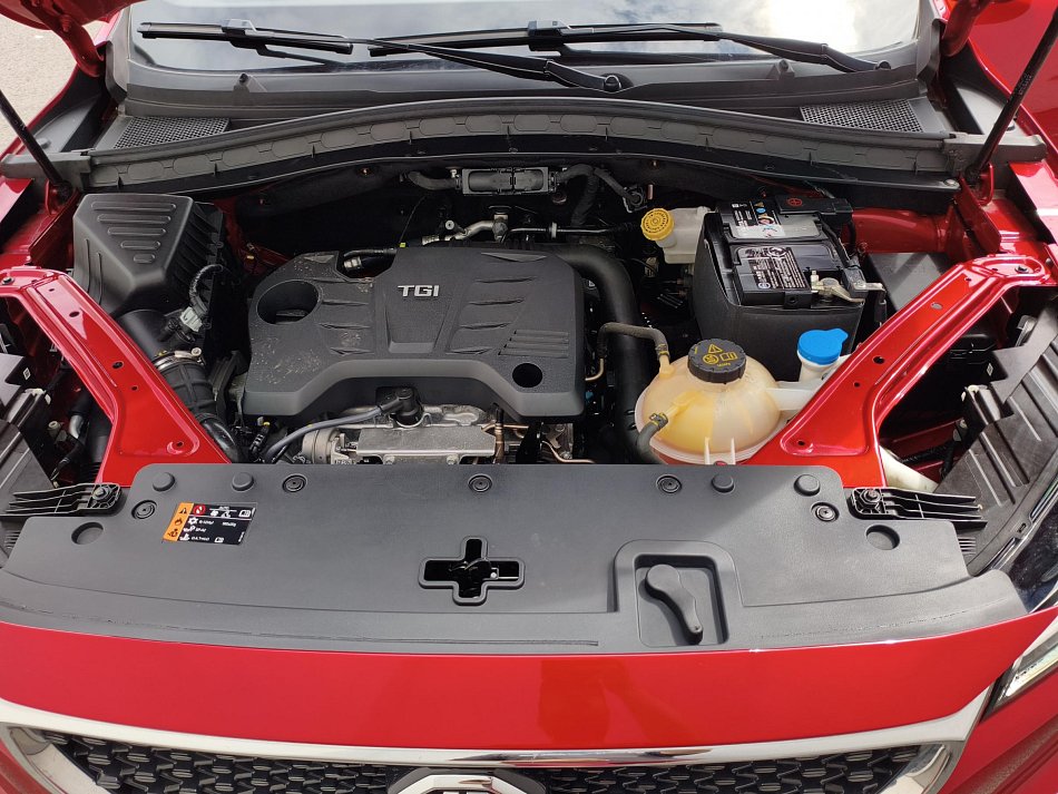 MG HS 1.5 TGi 