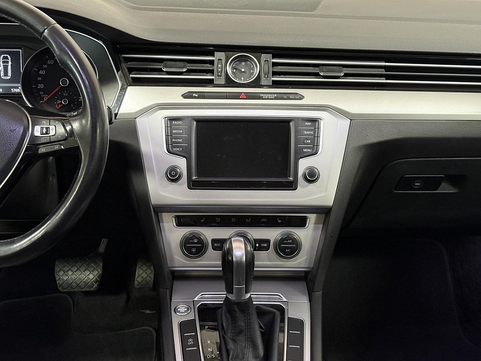 Volkswagen Passat 2.0 TDi 