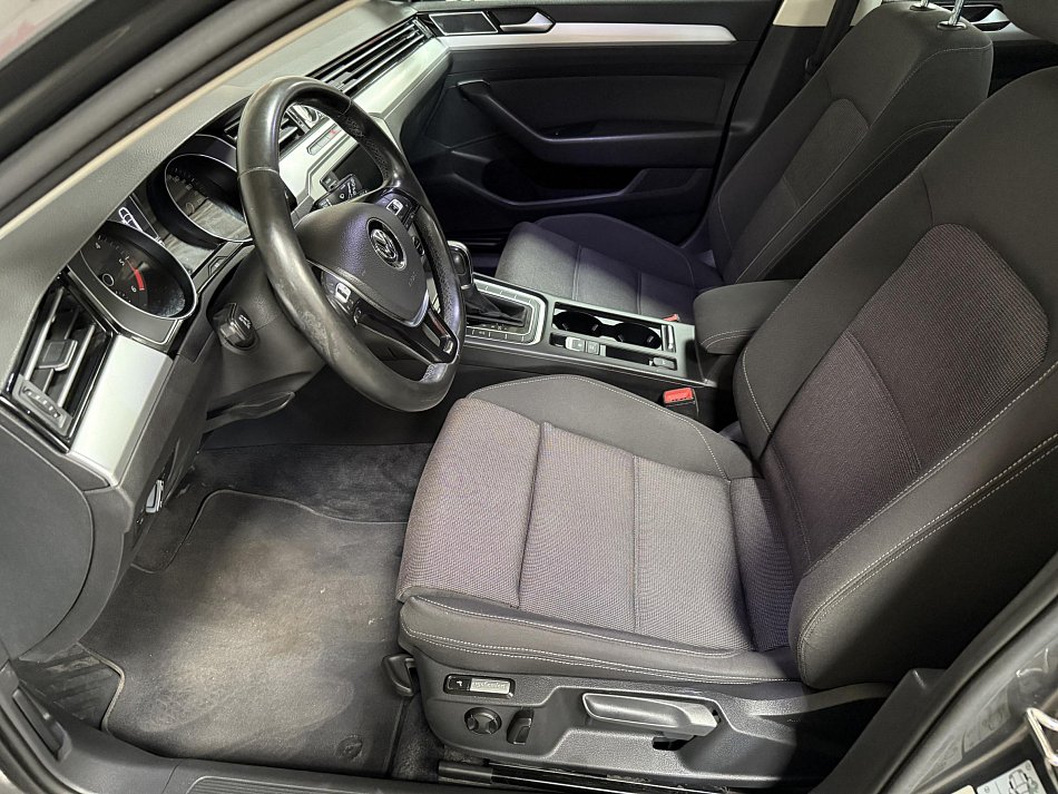 Volkswagen Passat 2.0 TDi 