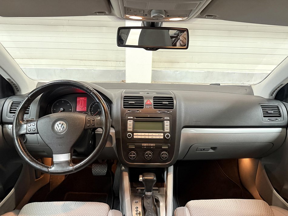 Volkswagen Golf 2.0 TDI  DSG