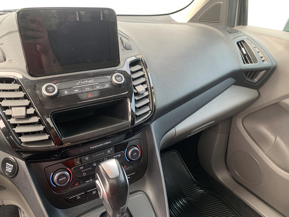 Ford Tourneo Connect 1.5TDCi Titanium MAXi