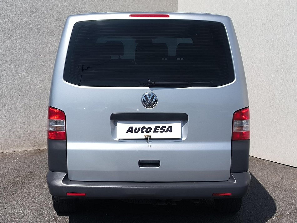 Volkswagen Transporter 2.0 TDi  9míst