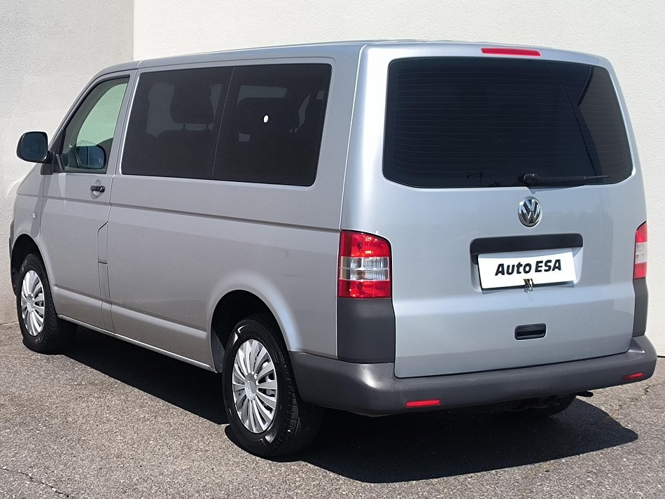 Volkswagen Transporter 2.0 TDi  9míst
