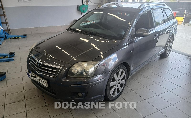 Toyota Avensis 2.2D-CAT 