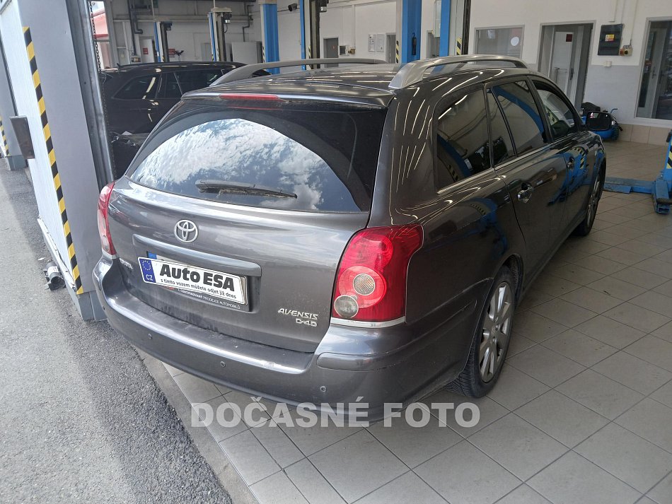 Toyota Avensis 2.2D-CAT 