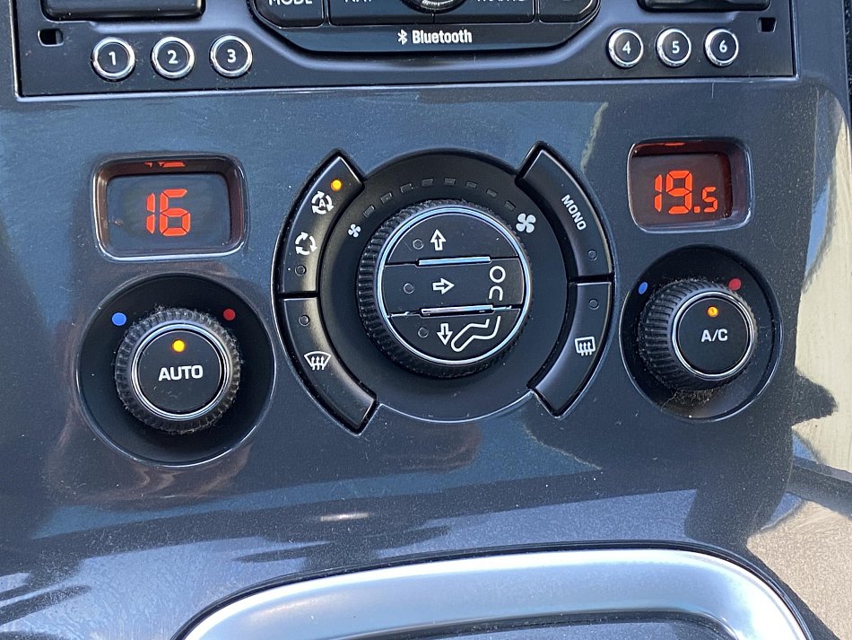 Peugeot 3008 1.6 HDi 