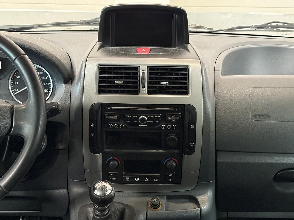 Peugeot Expert 2.0HDi  L2 9míst