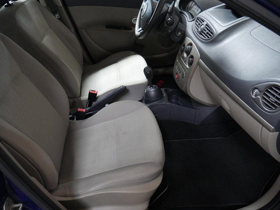Renault Clio 1.2i 
