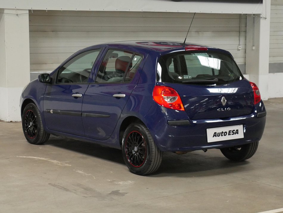 Renault Clio 1.2i 