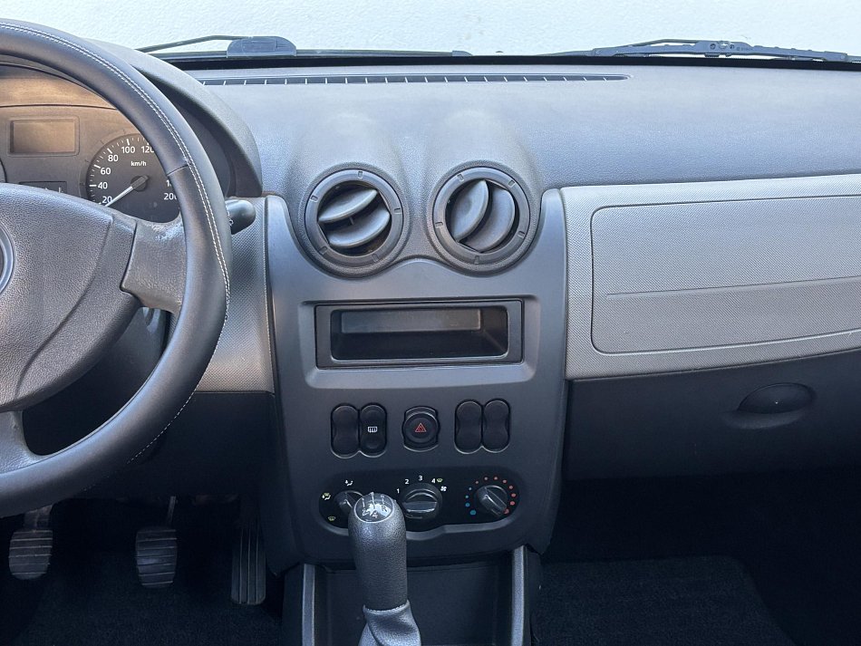 Dacia Sandero 1.4 i 