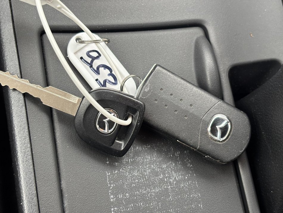 Mazda 3 1.6 i Sport