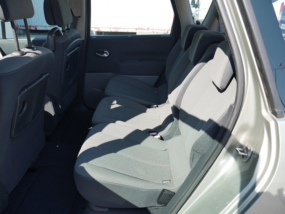 Renault Scénic 1.5 dCi 