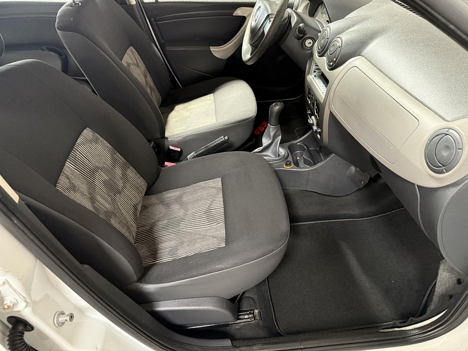Dacia Sandero 1.4i 