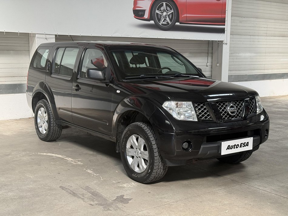 Nissan Pathfinder 2.5dCi  4x4
