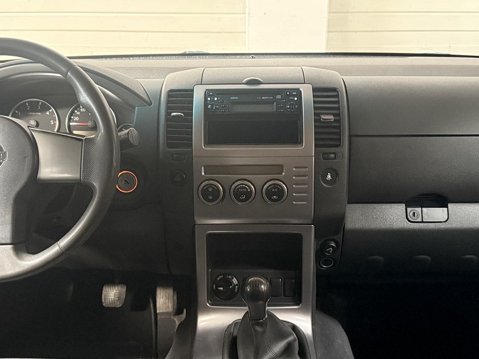 Nissan Pathfinder 2.5dCi  4x4